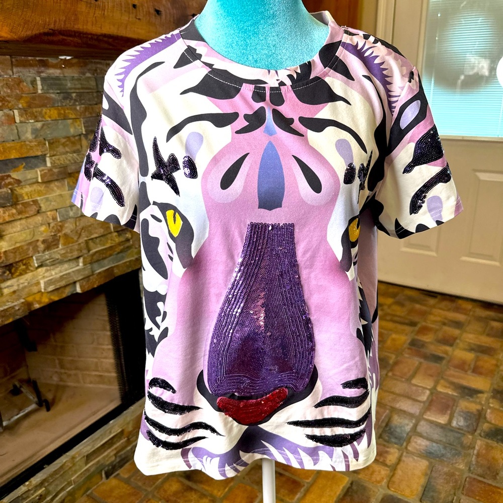 SPARKLE City size Large sequin Tiger T-shirt. Never worn no tags